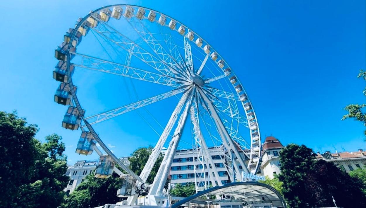 Downtown Deak-Ferris Wheel Luxury Home Будапеща Екстериор снимка